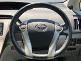 【純正革巻きステアリング】上質な革を使用することで、手にしっかり馴染みとても運転しやすいハンドルです♪
