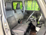 運転席シート廻りは使用感も少なく、良好な状態となっています。丁寧に使われていたことがよくわかりますね。