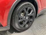 お車のご購入や整備・修理代のお支払にはトヨタのクレジットカード『TS CUBICカード』がお勧め。お買物の際にカードでお支払頂くとポイントが貯まり、トヨタのお店でカードご利用後ポイント還元ができます