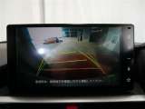バックガイドモニターで、後方を確認しながら安心して駐車することができます。運転初心者も熟練者も必須の機能ですよ!