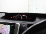 運転席廻りです。
