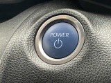 【 スマートキー・プッシュスタート 】鍵を挿さずにポケットに入れたまま鍵の開閉、エンジンの始動まで行えます。