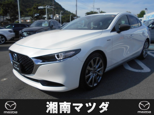 マツダ MAZDA3セダン 