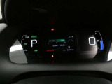 メーターの視認性もよく安全運転ができます。