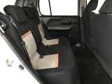 ゆとりある広々とした車内空間は、ドライブを始め買い物やレジャーなど、幅広く活躍します。一人でもみんなとでもお出かけを楽しみましょう!