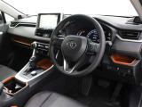 運転席廻りです。
