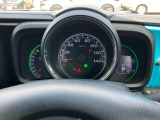当店は仕上げ業者と提携して、車両の仕上げを行っております。磨き、ルームクリーニング、ヘッドライト磨き、を一貫して行っております。