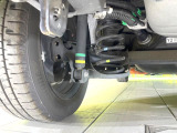 お車を安心してお乗りいただく為には、足回りの定期点検が欠かせません。サービスサポート(有償保証)では無料点検もご提供しており、安心のカーライフをお過ごしいただけるサポート体制が整っています。