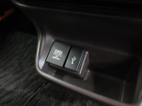 便利な充電用USBジャック、12V電源ソケットを設置しております。