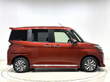 大開口(開口高1,216mm/開口幅597mm)両側スライドドアで乗り降りや荷物の出し入れがとてもスムーズで便利です♪