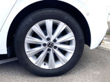 16インチ純正アルミホイール+195/55R16タイヤを装着。