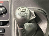 クラッチスタートシステム5速ミッション車で誤発進を防止。