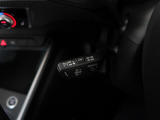 アダプティブクルーズコントロール機能搭載。前方の車両の速度に合わせて車間距離を一定に保ち、自動的にアクセル・ブレーキを調整します。