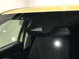 走行中に前方の車両等を認識し、衝突しそうな時は警報とブレーキで衝突回避と被害軽減をアシスト。より安全にドライブをお楽しみいただけます。
