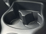 ドリンクホルダーも装備です!