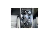 シフトレバー 近未来的なデザインで運転を楽しく演出します♪