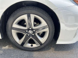 最近の車はスペアタイヤ装着車がほとんどありません。JAFに加入していれば安心です。