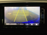 後方確認が便利なバックカメラ搭載、駐車時も安心です!!