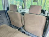 【アームレスト】運転中の身体の負担を軽減してくれるアームレストを装備♪