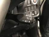 【クルーズコントロール】アクセル操作をしなくても車が自動でスピードを保ってくれ、高速道路での長距離走行が楽に♪