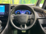 【純正革巻きステアリング】上質な革を使用することで、手にしっかり馴染みとても運転しやすいハンドルです♪