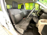 運転席シート廻りは使用感も少なく、良好な状態となっています。丁寧に使われていたことがよくわかりますね。