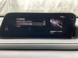 ハンドル操作をアシストすることにより車線からの逸脱回避を支援します。