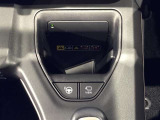 縦置きが出来る置くだけ充電機能つきです^^