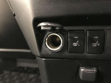 アクセサリーソケット装備。