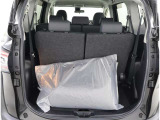 トランク内も広く、荷物もタップリ積んで頂けます☆
