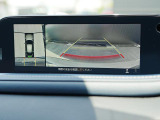 360&deg;ビューモニターを搭載しています。コーナーセンサーと合せてお使いいただくことで、安全、安心にお車の取り回しを行っていただけます。