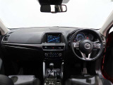 見通しのよいすっきりとした視界で、誰でも運転しやすいです。運転のしやすさは疲れにくさにも繋がりますよ♪