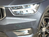 ●LEDヘッドライト:夜間走行時も良好な視界を確保し安心して運転できる高輝度LEDヘッドライトを装備!点灯速度が早く、消費電力も抑えられています。
