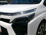 LEDヘッドライトで、明るさはもちろん省エネで環境にもやさしく、夜間の走行や悪天候でも安心です。しかも長寿命!