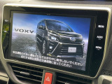 【純正10型ナビ】人気の純正ナビを装備。オーディオ機能も充実しており、Bluetooth接続すればお持ちのスマホやMP3プレイヤーの音楽を再生可能!毎日の運転がさらに楽しくなります!!
