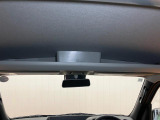 何かと便利なオーバーヘッドシェルフ