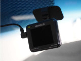 ◆ドライブレコーダー◆映像・音声などを記録する自動車用の装置です。 もしもの事故の際の記録はもちろん、旅行の際の思い出としてドライブの映像を楽しむことができます。