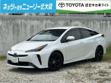 人気のハイブリッドカー「プリウス」が入荷しました。