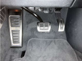 他の店舗でも商談している可能性があります。お車の詳細についてはアウディ奈良 中古車担当までお気軽にお問い合わせ下さい。