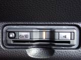 ■【ETC車載器】が装備されています。セットアップをしてお渡しとなり、ETCカードを差し込むだけで高速道路の利用が可能です。