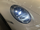 LEDヘッドライト、ポルシェ ダイナミック ライト システム プラス(PDLS Plus)を含む
