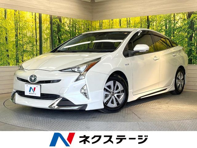 トヨタ プリウス 