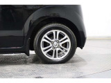 シャープなハンドリングに貢献する☆ホンダ純正アルミホイール☆ボディーにもとても良く合います☆☆☆
