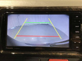 【バックモニター】駐車時に後方がリアルタイム映像で確認できます。大型商業施設や立体駐車場での駐車時や、夜間のバック時に大活躍!運転スキルに関わらず、今や必須となった装備のひとつです!