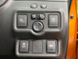 【エマージェンシーブレーキ】走行中に前方の車両等を認識し、衝突しそうな時は警報とブレーキで衝突回避と被害軽減をアシスト。より安全にドライブをお楽しみいただけます。