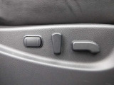 運転席パワーシート。