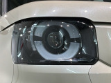 LEDヘッドライトは、点灯の瞬間から最大光量を発揮し、突然暗くなるトンネルなどでの安定感を高めます。