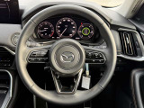 【純正革巻きステアリング】上質な革を使用することで、手にしっかり馴染みとても運転しやすいハンドルです♪