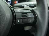 ◆アダプティブクルーズコントロール◆予め設定した車速内でクルマが自動的に加減速。前走車との適切な車間距離を維持しながら追従走行します。【LKAS】車線維持支援システムでステアリング操作を支援。