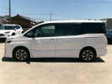 トヨタ認定中古車になります。まるごとクリーニングで見えない部分もまるごと洗浄しております。